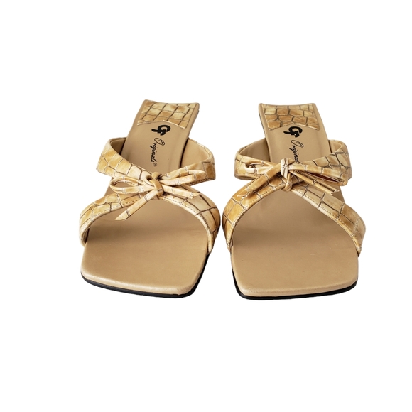 Vintage GF Originals Square Toe Slip-on Heels - Picture 4 of 15